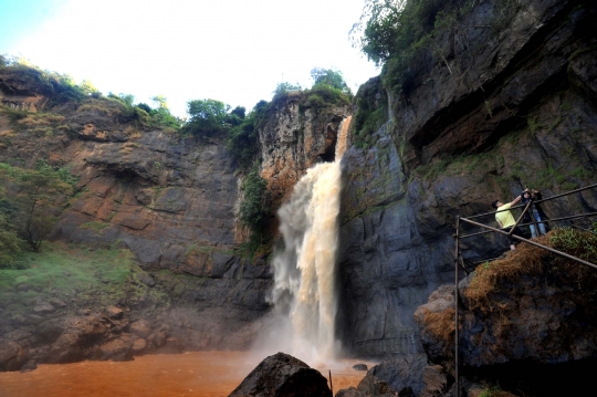 Menikmati berbagai keindahan Geopark Ciletuh, dari teluk hingga air terjun