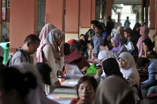 Antusias hari pertama pendaftaran sekolah