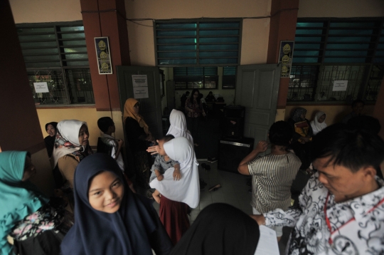 Antusias hari pertama pendaftaran sekolah