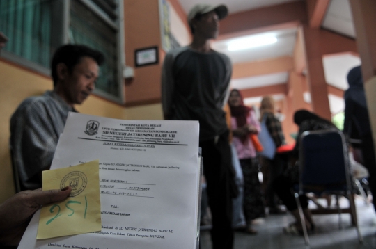 Antusias hari pertama pendaftaran sekolah