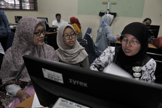 Antusias hari pertama pendaftaran sekolah