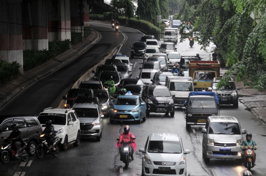 Perluasan sistem ganjil-genap diuji coba pekan depan