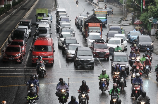 Perluasan sistem ganjil-genap diuji coba pekan depan