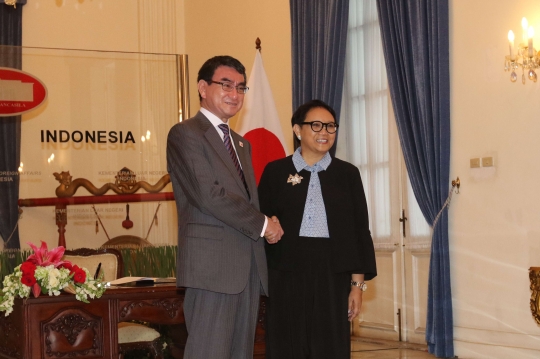 Adakan pertemuan bilateral, Menlu Retno sambut kunjungan Menlu Jepang