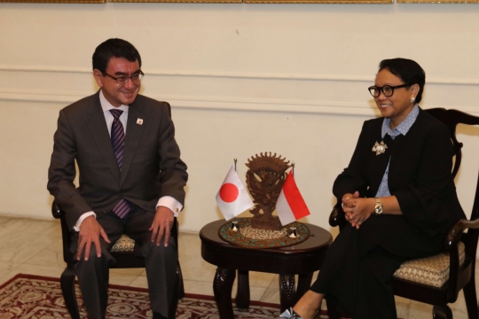 Adakan pertemuan bilateral, Menlu Retno sambut kunjungan Menlu Jepang