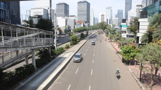 Libur nasional Pilkada, jalan di Jakarta sepi dan lengang