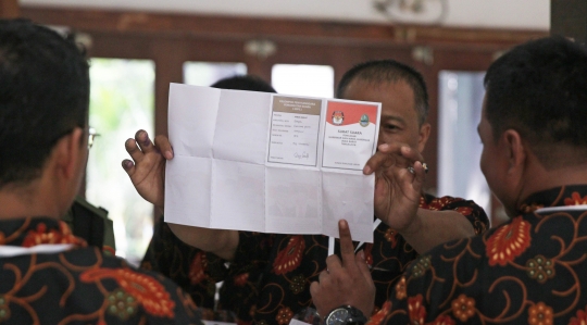 Deddy Mizwar-Dedi Mulyadi menang di TPS tempat SBY nyoblos