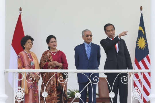 Jokowi ajak Mahathir ngobrol santai dan tanam pohon di Istana Bogor