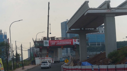 Penyelesaian proyek LRT Jabodebek terus dikebut