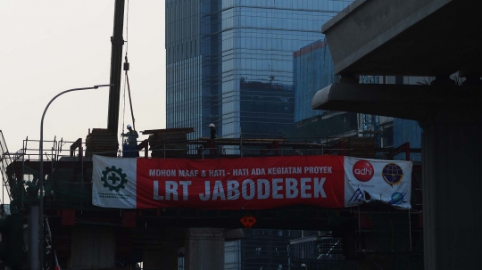 Penyelesaian proyek LRT Jabodebek terus dikebut