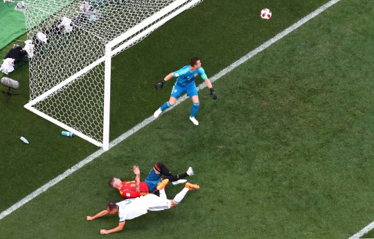 Dramatis, Rusia singkirkan Spanyol lewat adu penalti