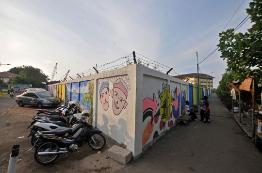 Warna-warni mural Betawi di Kampung Pitung