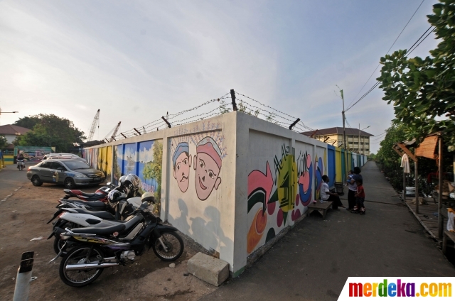 Foto : Warna-warni mural Betawi di Kampung Pitung merdeka.com