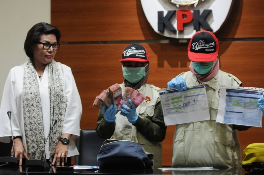 KPK beberkan barang bukti hasil OTT di Aceh