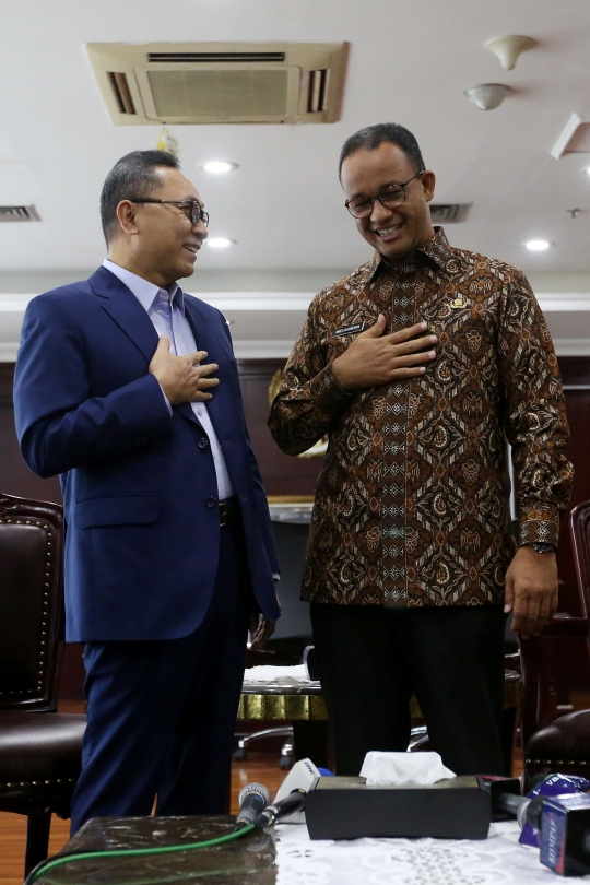 Kehangatan Anies Baswedan dan Zulkifli Hasan bahas isu politik terkini