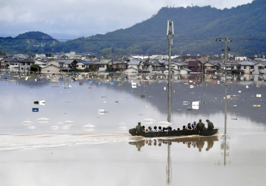 Banjir landa Jepang, 11 orang tewas dan 45 hilang