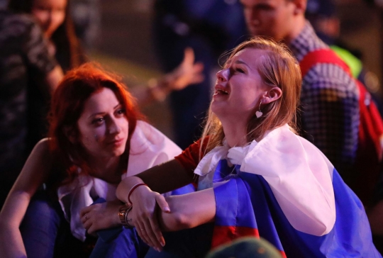 Isak tangis selimuti suporter Rusia