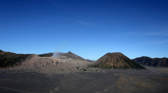 Pesona Gunung Bromo yang selalu memikat wisatawan