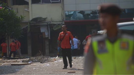 Kondisi ruko Grand Wijaya Center hancur akibat ledakan tabung gas