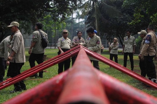 Pelatihan membuat shelter bencana