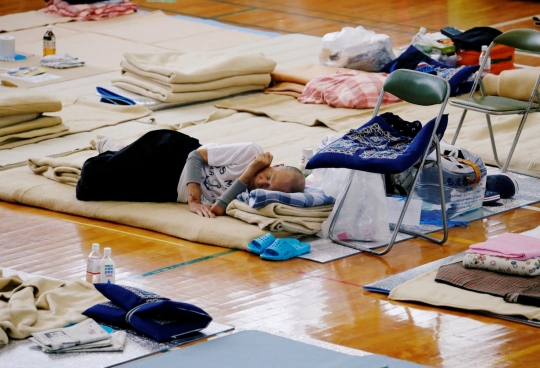 Melihat pengungsian korban banjir dan longsor di Jepang