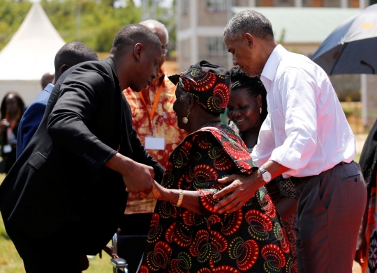 Pulang kampung, Obama temui neneknya di Kenya
