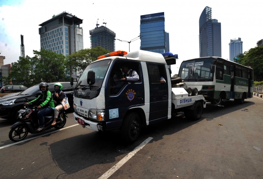 jelang Asian games Dishub lakukan razia rutin angkutan umum ngetem