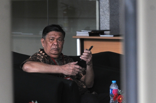 KPK periksa mantan Bupati Buton Sjafei Kahar