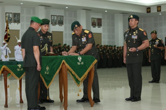 Letjen TNI Andika Perkasa dilantik menjadi Pangkostrad