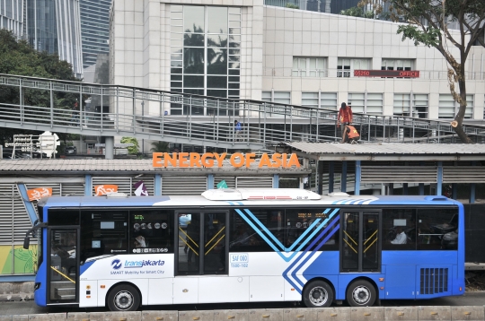 Perluasan halte Transjakarta GBK