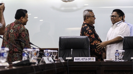 KPU dan Bawaslu temui Oesman Sapta Odang bahas putusan MK