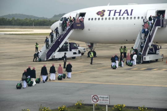 Melihat momen keberangkatan jemaah haji Thailand ke Tanah Suci