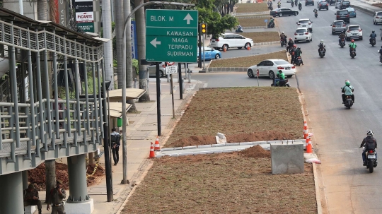 Sempat viral, halte di Sudirman langsung dibuatkan jalur penghubung