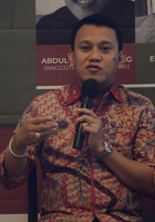 Diskusi 'Menyelamatkan Industri dan Pekerja Rokok Kretek Tangan'