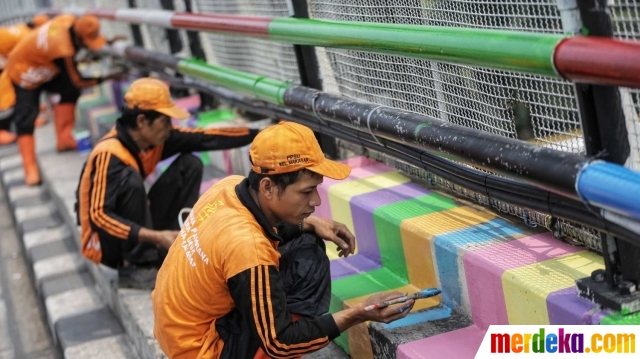 Foto : Sambut Asian Games, jembatan layang di Kp Makasar 