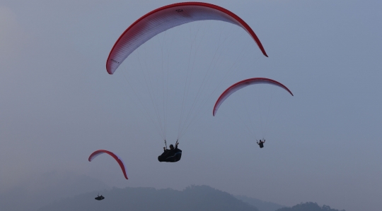 Atlet paralayang Indonesia matangkan persiapan di kawasan Puncak