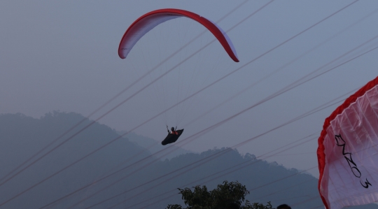 Atlet paralayang Indonesia matangkan persiapan di kawasan Puncak