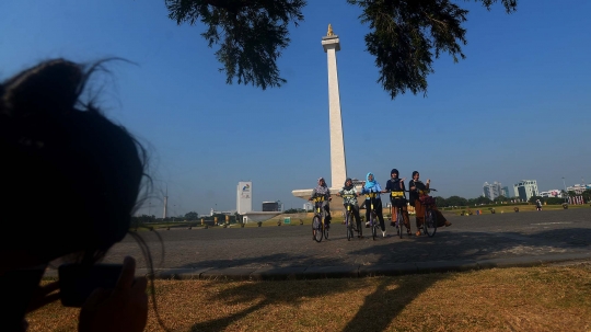 Menjajal layanan sepeda gratis di Monas