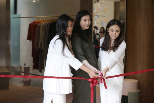 Duma buka flagship store pertama di Jakarta