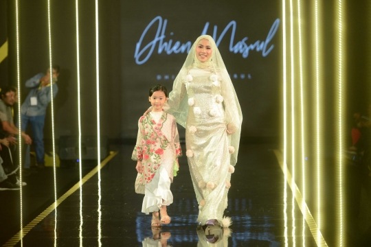 Melihat ragam busana dari brand ternama di JMFW 2018