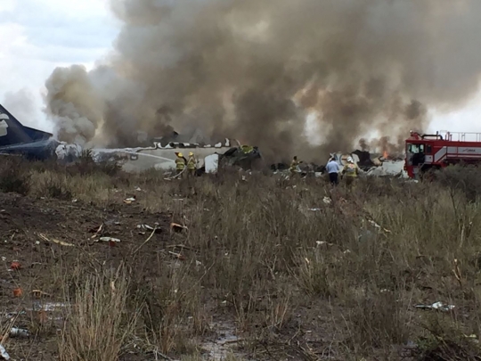 Ini pesawat yang jatuh dan terbakar usai lepas landas di Meksiko