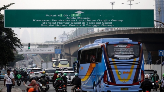 Area ganjil-genap diperluas, begini suasana lalu lintas Ibu Kota