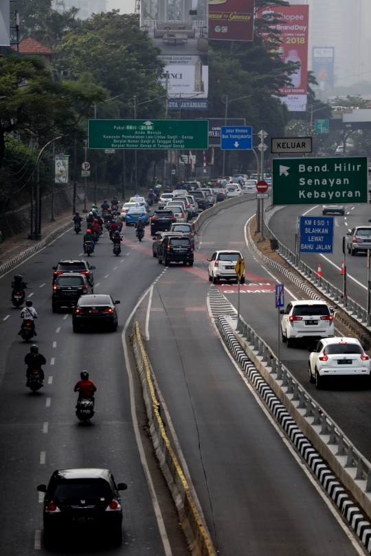 Area ganjil-genap diperluas, begini suasana lalu lintas Ibu Kota