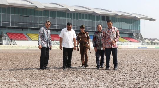 Anies Baswedan tinjau Jakarta Equestrian Park untuk Asian Games