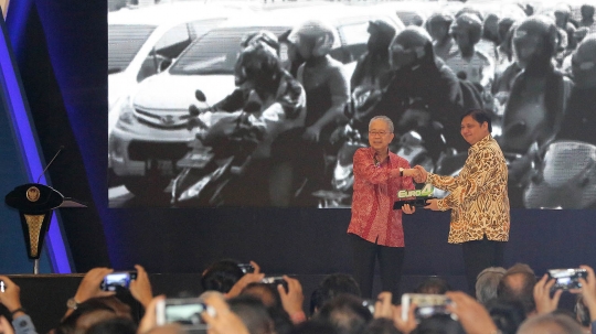 Buka GIIAS 2018, Jokowi jajal mobil pedesaan AMMDes