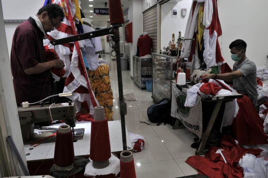 Penjahit bendera merah putih mulai kebanjiran order