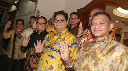 Jelang Pilpres 2019, Airlangga Hartarto temui BJ Habibie