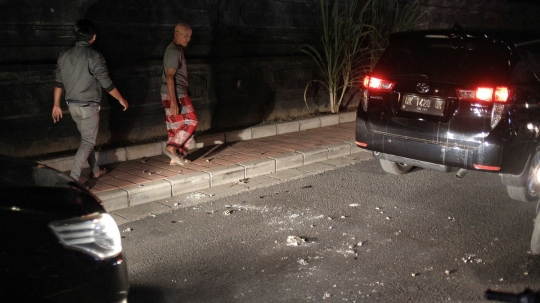 Kepanikan warga Nusa Dua Bali saat dilanda gempa 7 SR