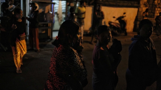 Kepanikan warga Nusa Dua Bali saat dilanda gempa 7 SR