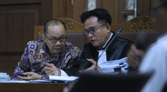 Ekspresi mantan kepala BPPN saat jalani sidang lanjutan BLBI